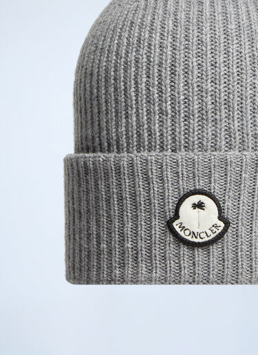 8 Moncler Palm Angels Logo Patch Beanie Hat Grey mpa0359006