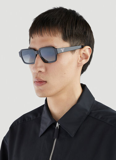 Prada Sqaure Frame Sunglasses Black lpr0151002