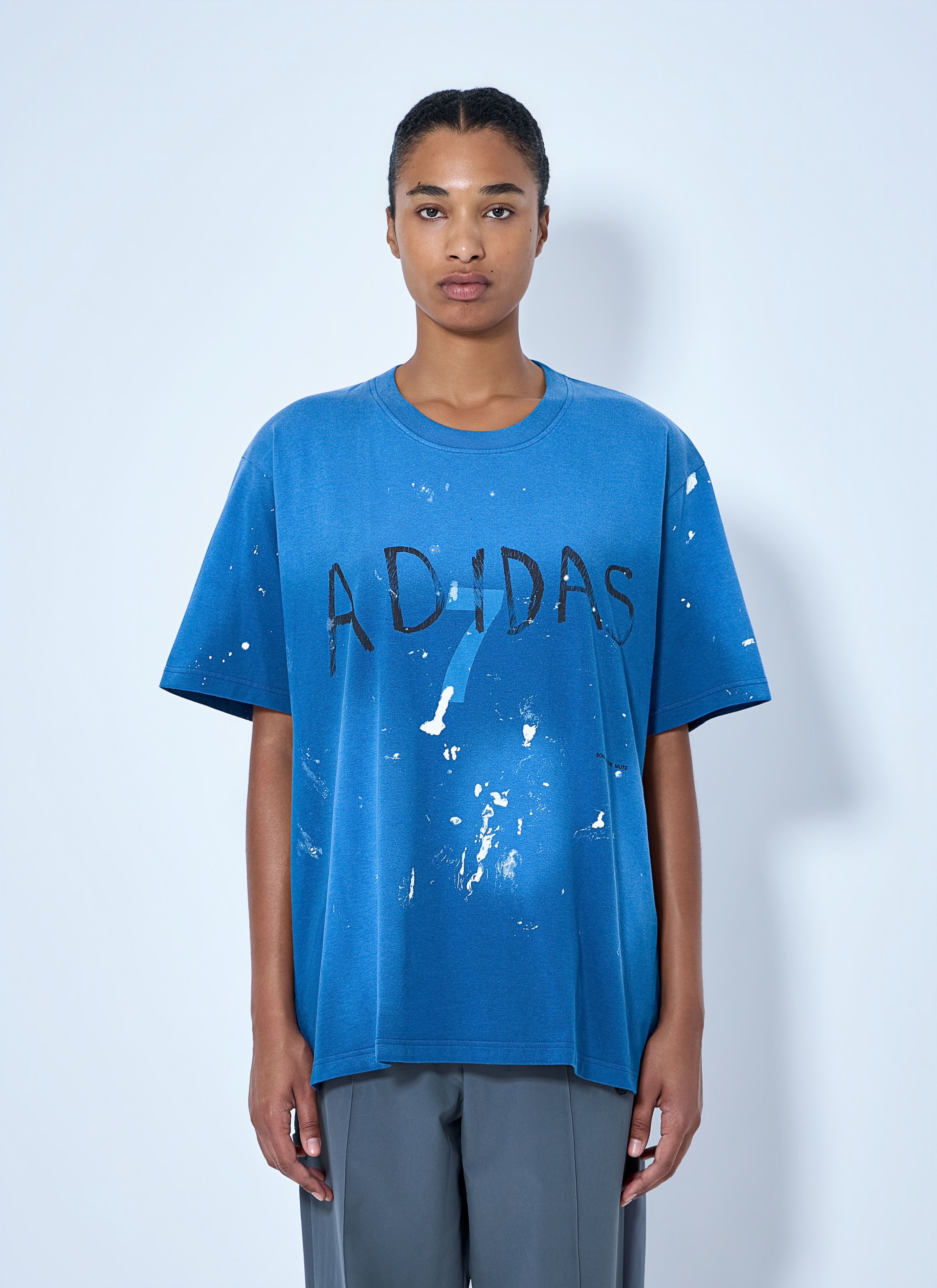 adidas x SFTM レディース 007 コットンTシャツ の 青 | LN-CC®
