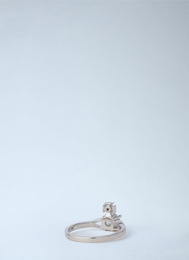LN-CC® - Vivienne Westwood: Reina Petite Ring - Silver Vivienne Westwood Reina Petite Ring Silver vvw0366046