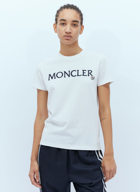 Moncler Logo Embroidery T-Shirt Black mon0255038