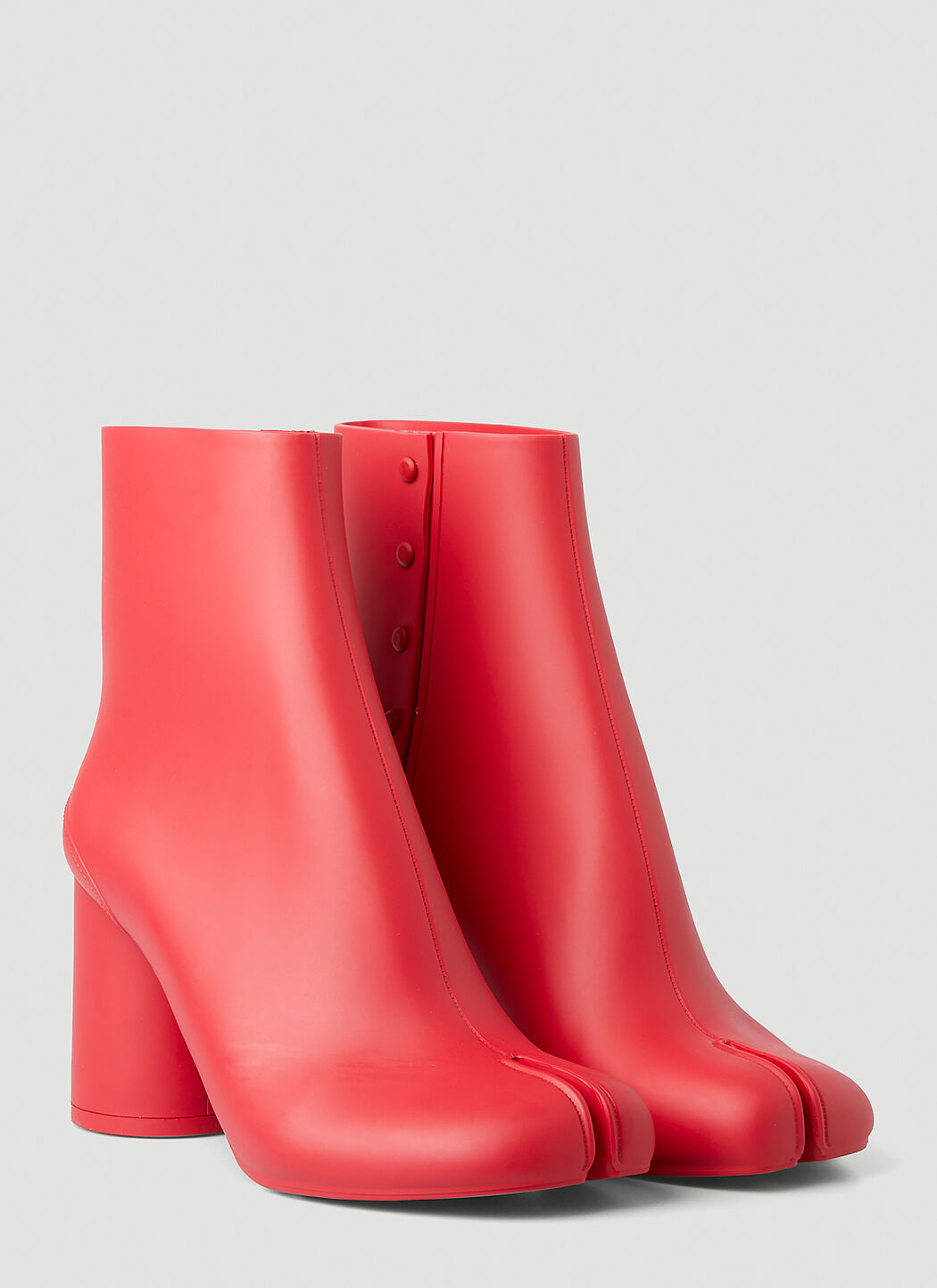 Margiela hotsell tabi red