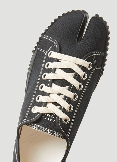 Maison Margiela Tabi Low Top Sneakers Black mla0246051