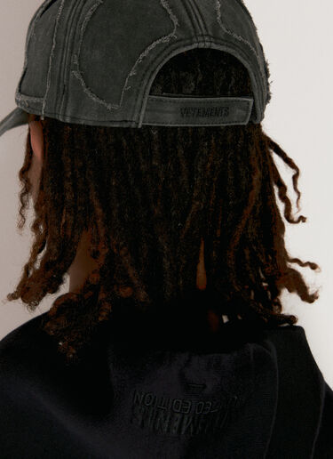 Vetements Destroyed Baseball Cap Black vet0356003