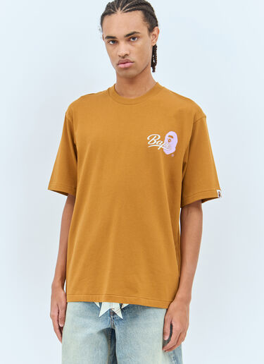 A BATHING APE® Cursive College 徽标 T 恤 芥末黄 aba0158009