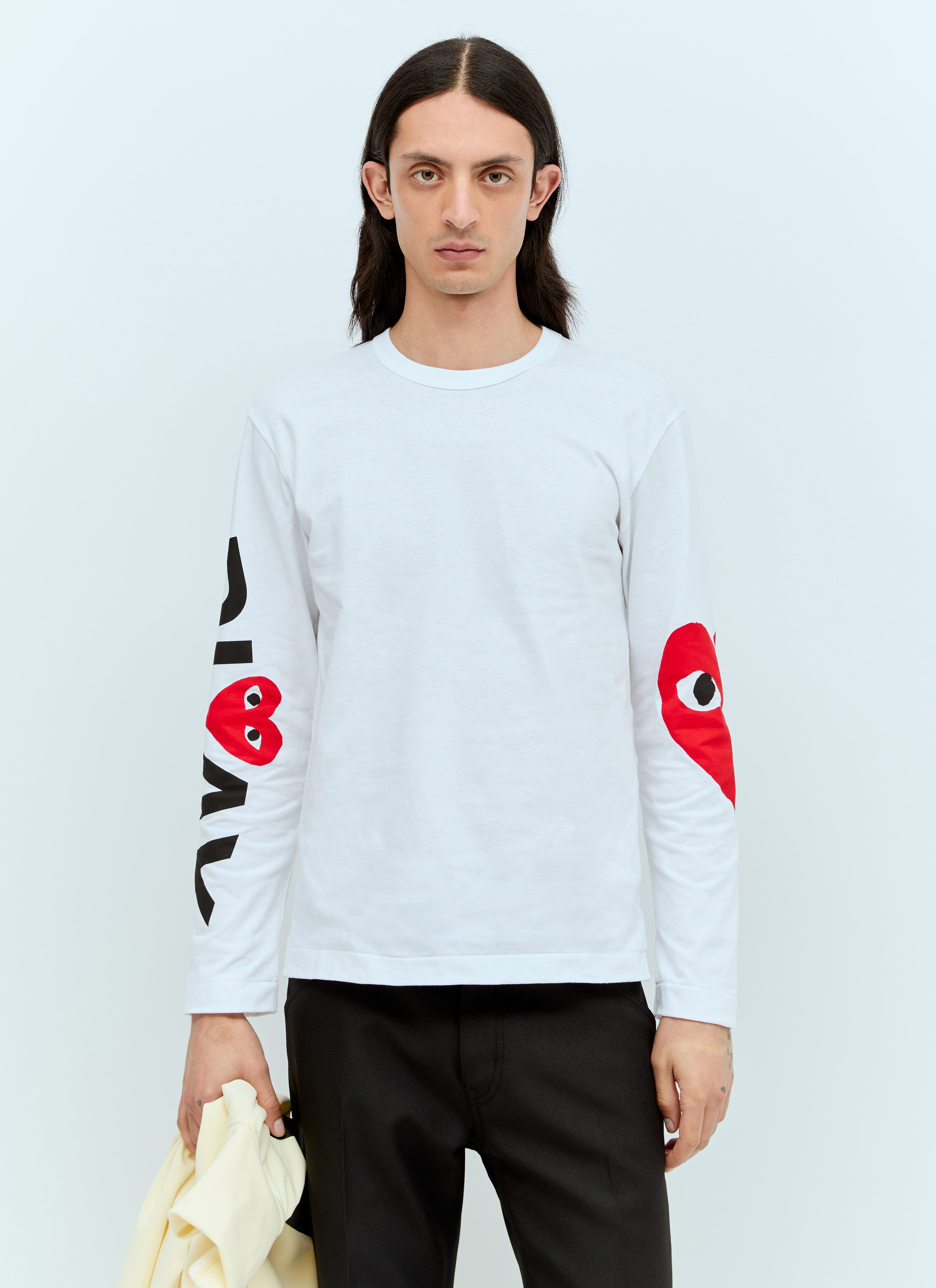 Comme Des Garcons PLAY Men s Sleeve Logo Print T Shirt in White LN CC