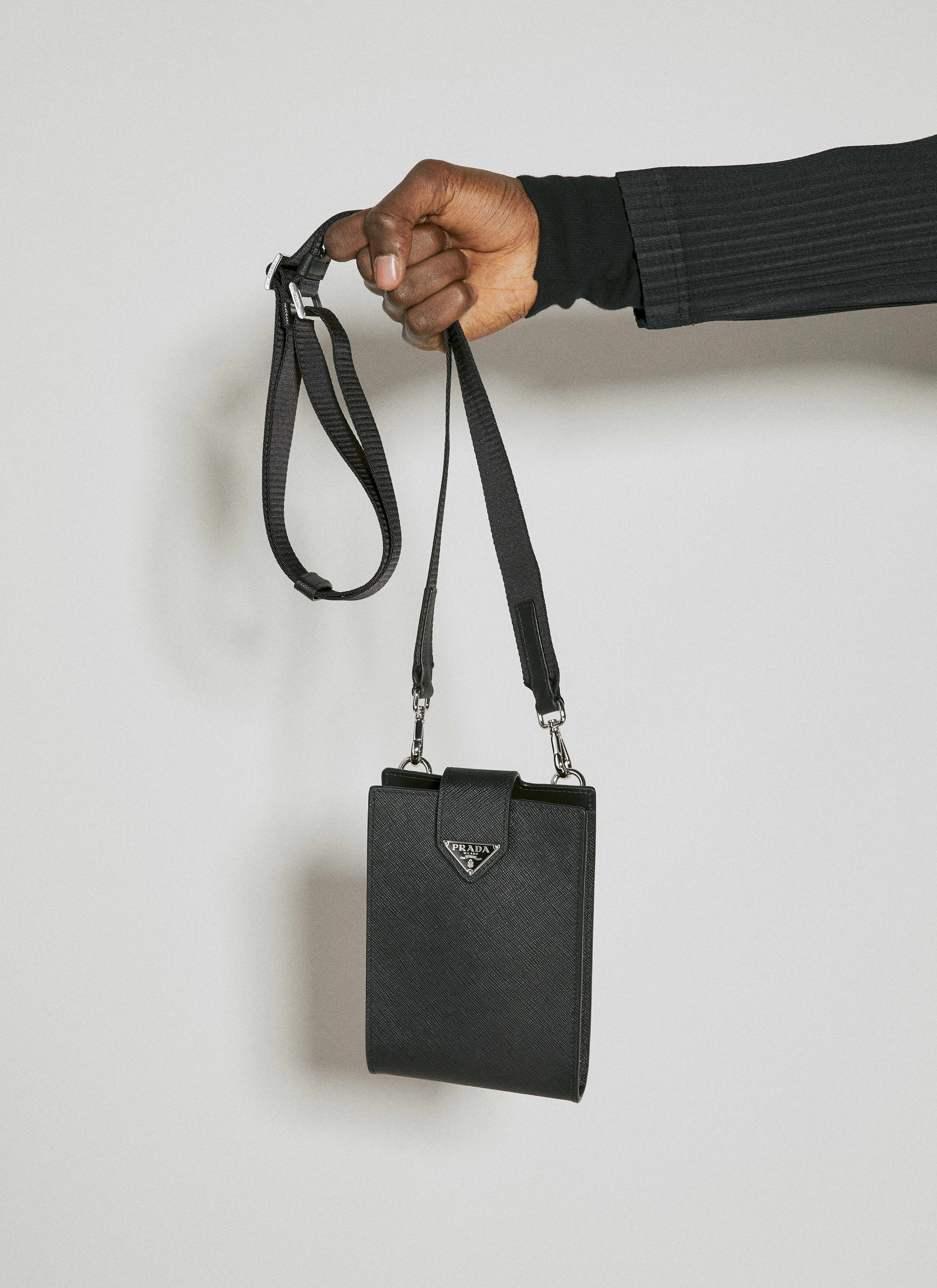 Vivienne Westwood Saffiano 가죽 크로스바디 폰 홀더 오렌지 vvw0156015