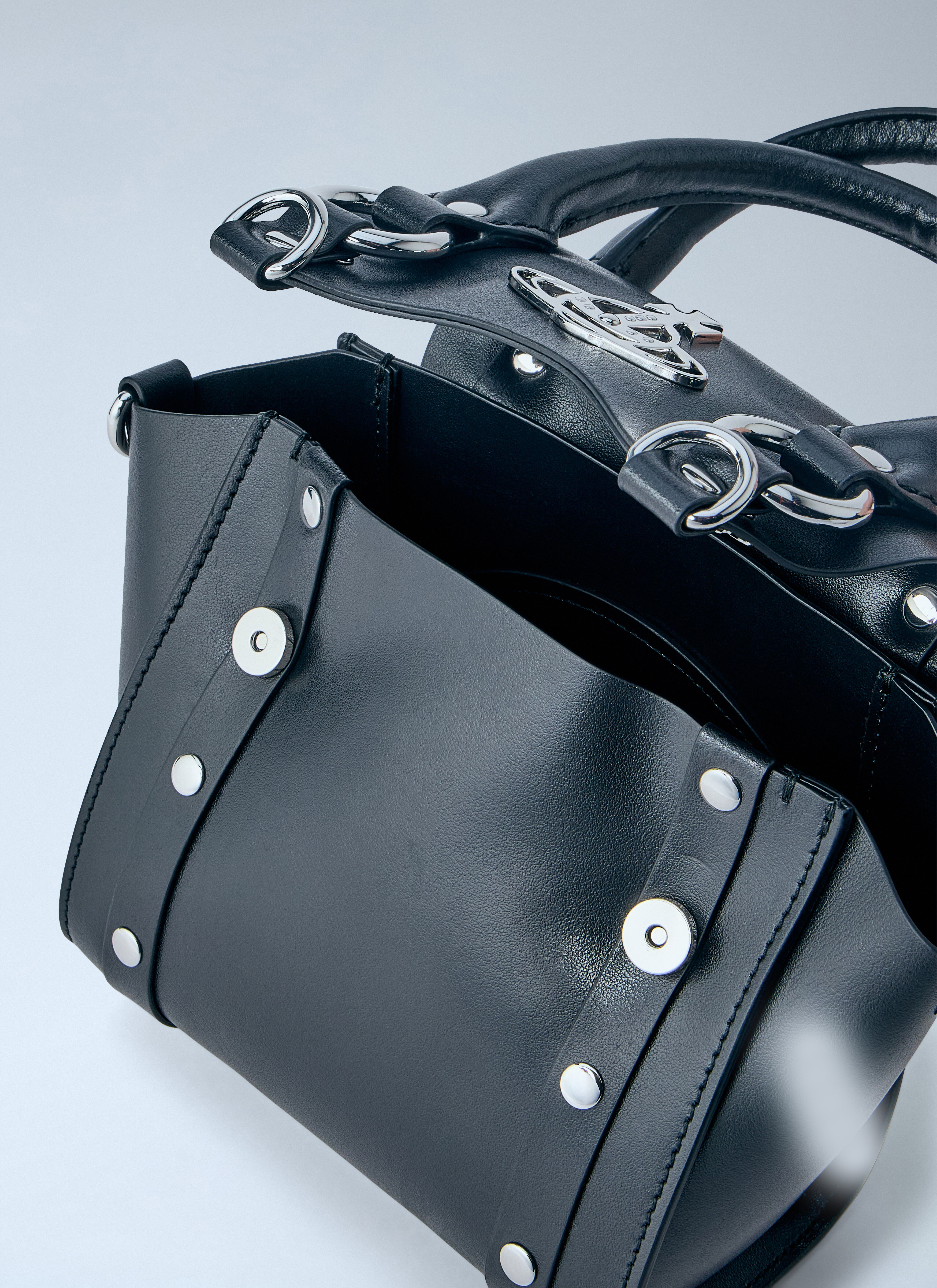 Vivienne Westwood レディース チェーン付きBettyミニハンドバッグ の