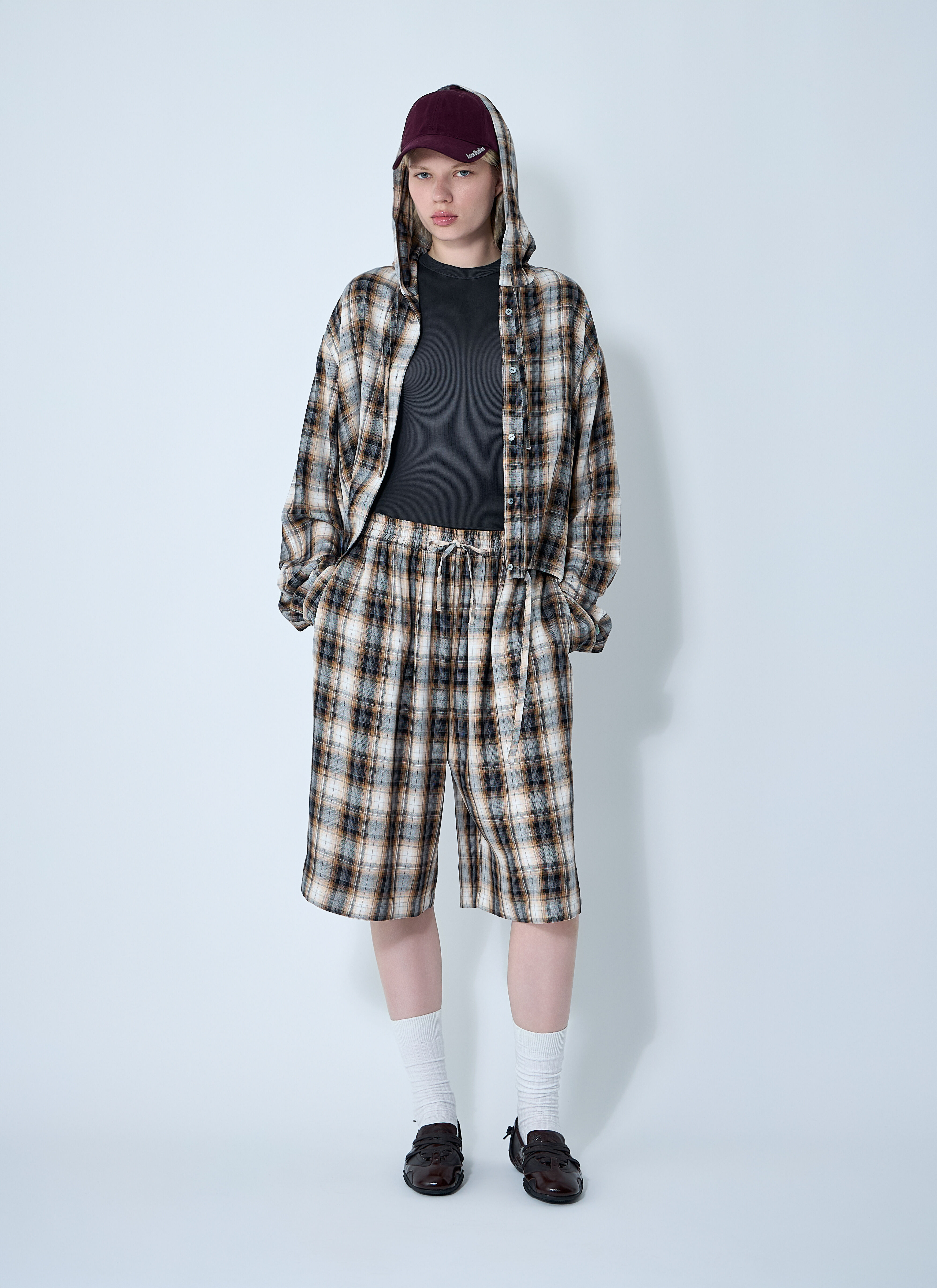 Acne Studios レディース チェックショートパンツ の ベージュ | LN-CC®