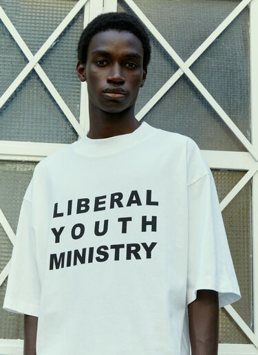 Liberal Youth Ministry 로고 프린트 티셔츠 화이트 lym0154004