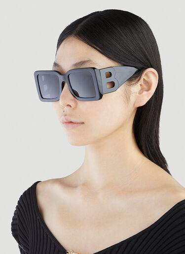 Burberry B Cut Out Sunglasses Black lxb0251001
