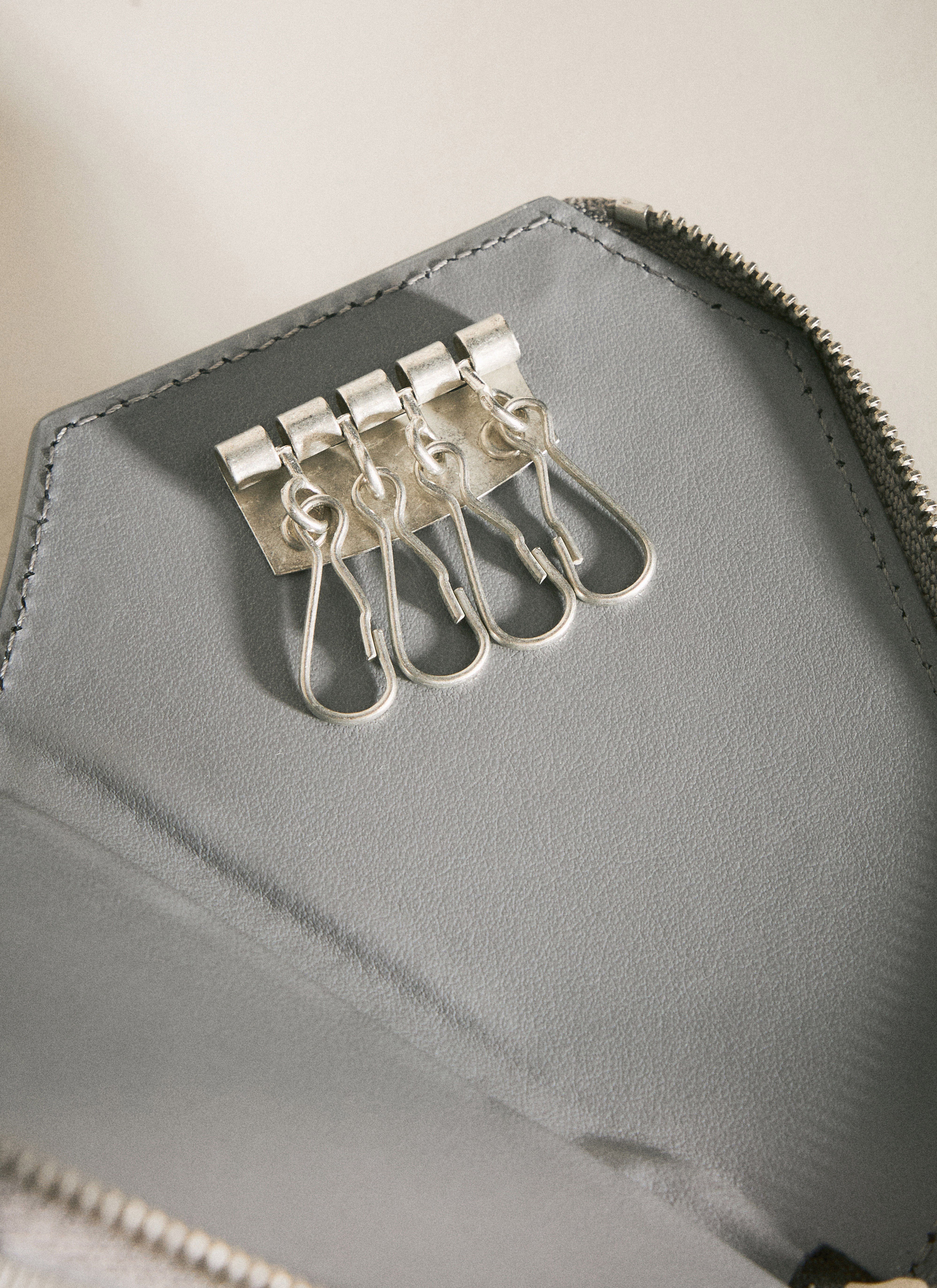 入荷通知 アプリ おすすめ Keycase OHNE Men's' Kostadinov Kiko in LN-CC® | Grey 小物