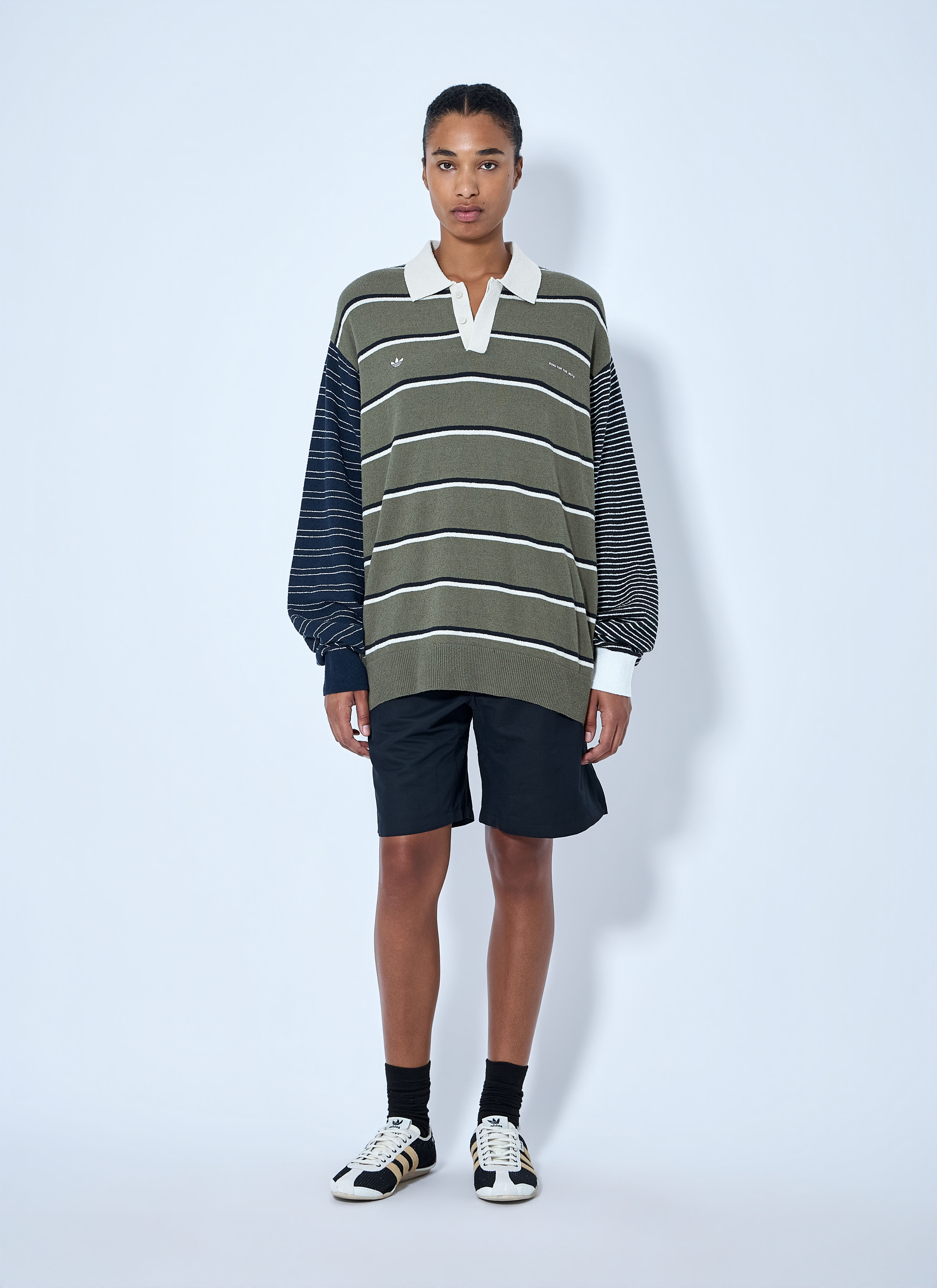 adidas x SFTM レディース 007 ロングスリーブTシャツ の グリーン
