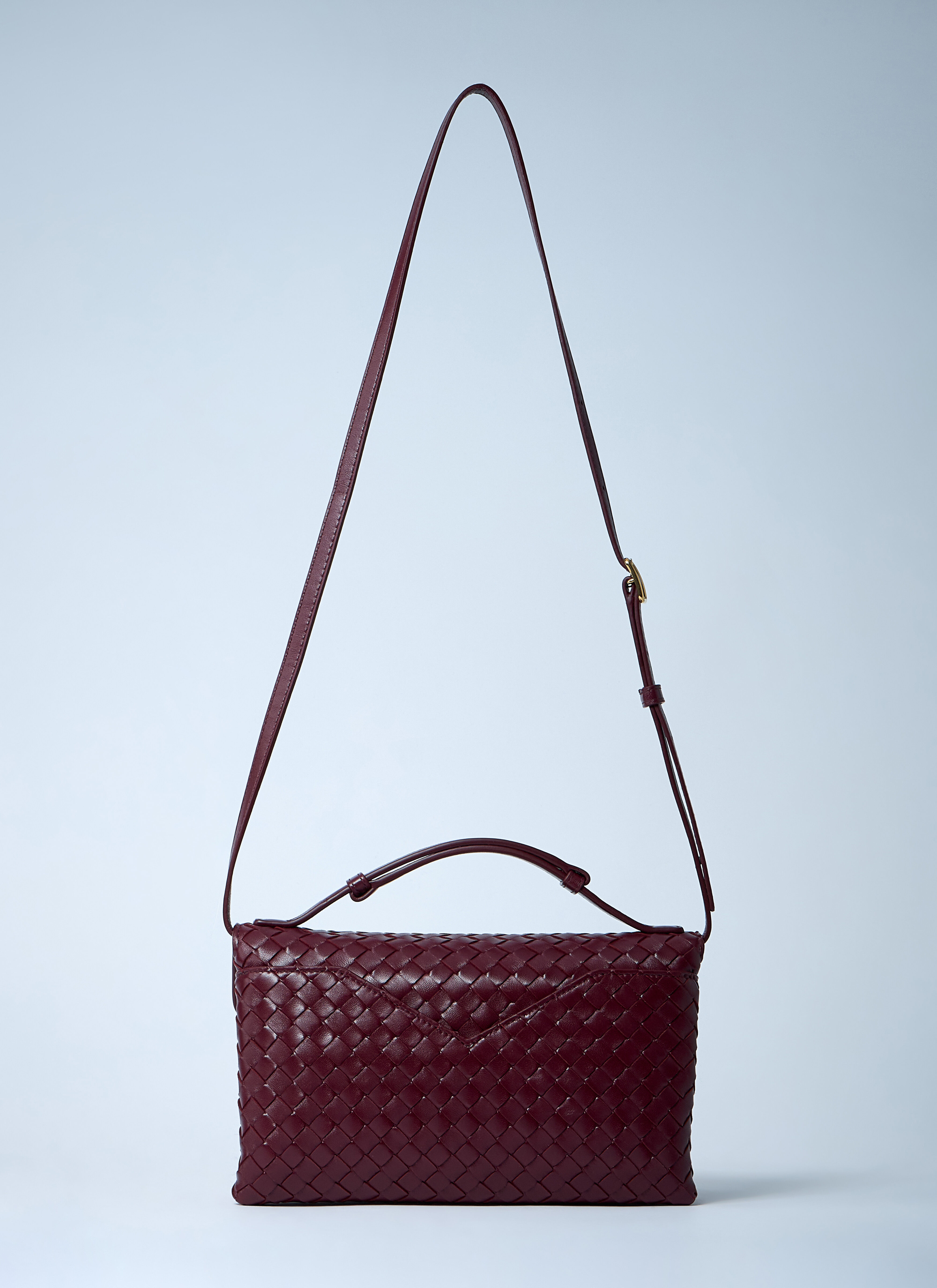Bottega Veneta Women's' Knot Lock Crossbody Bag in Burgundy | LN-CC®