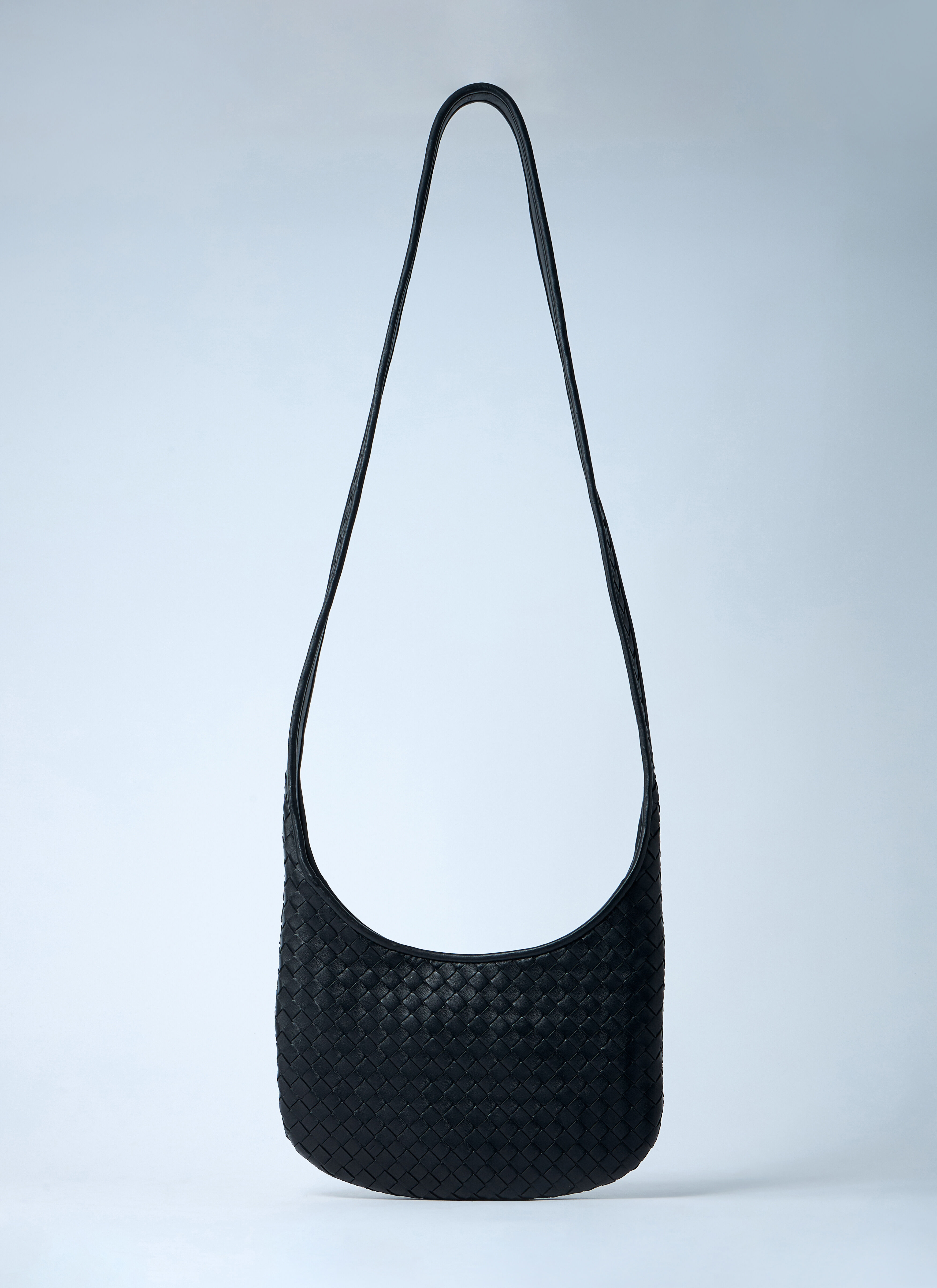Bottega Veneta Men's' Small Veneto Crossbody bag in Black | LN-CC®