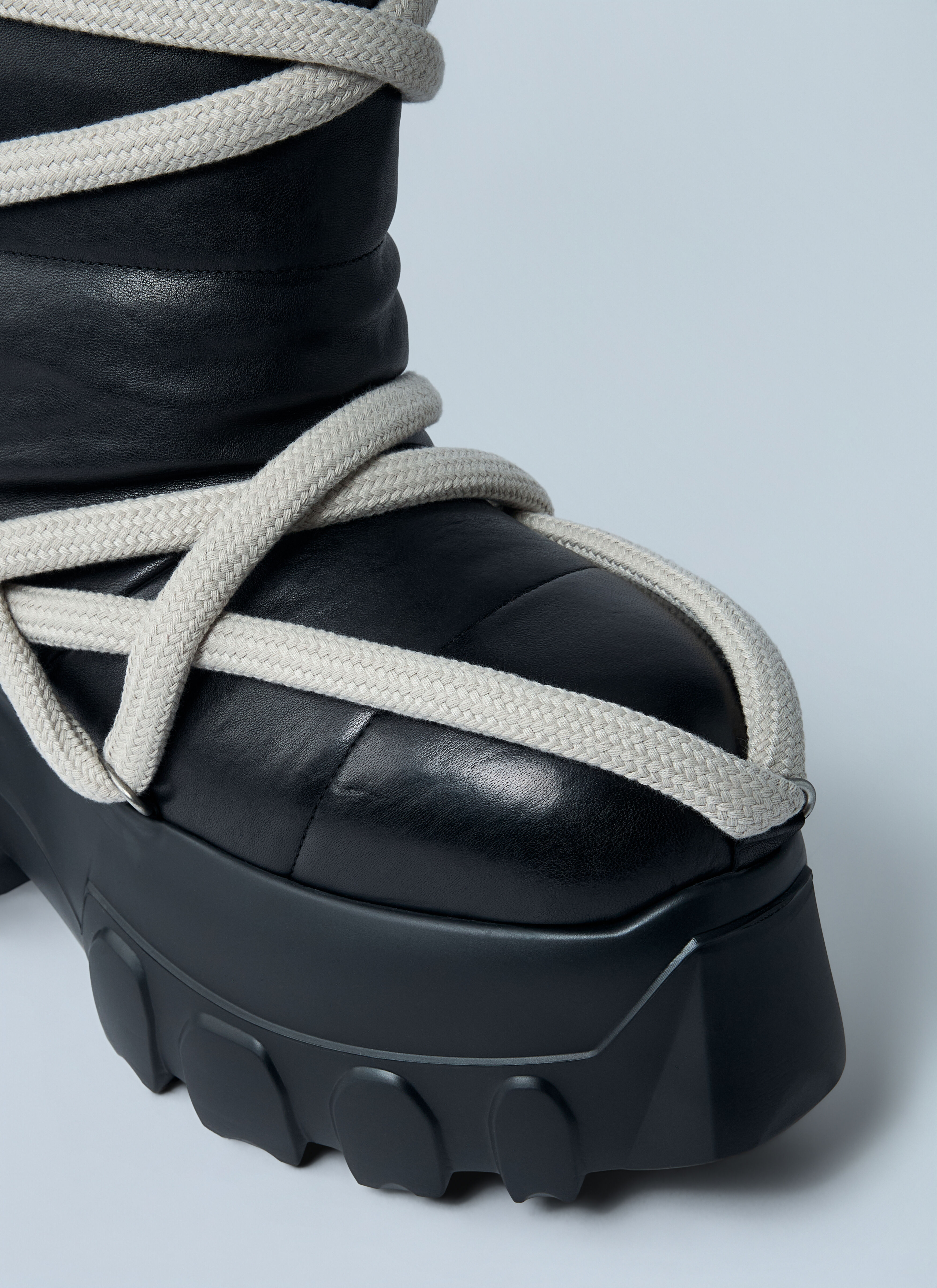 Rick Owens Men's' Lunar Mega Tractor Boots in Black | LN-CC®