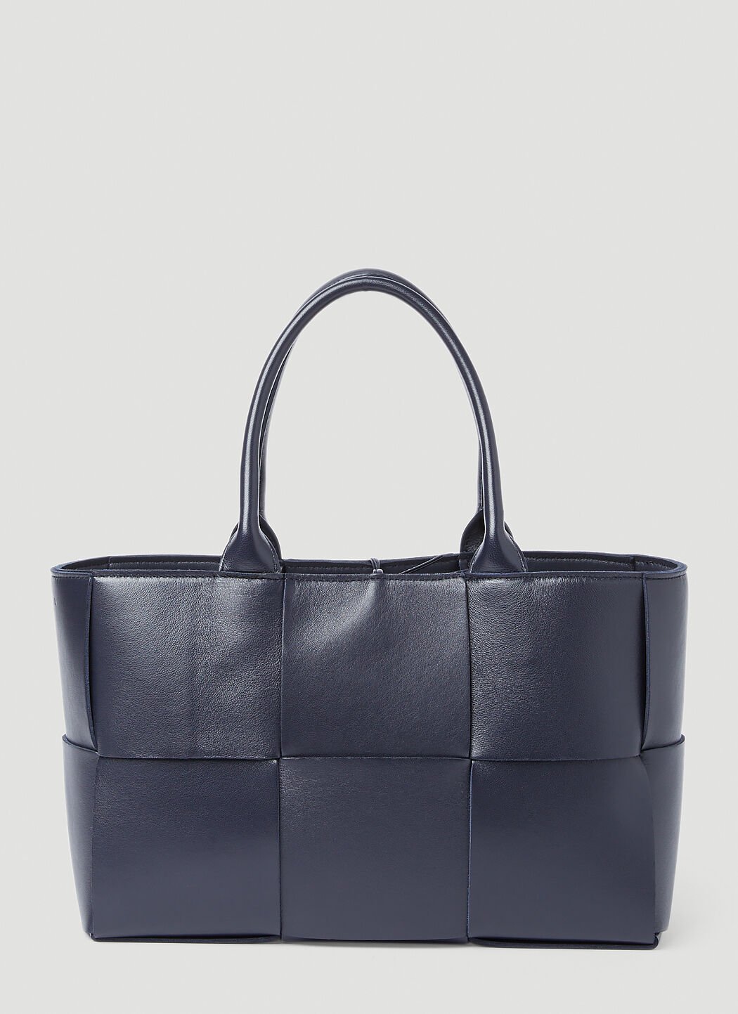 Bottega Veneta Women s Small Arco Tote Bag in Black LN CC