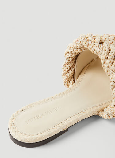 Bottega Veneta Lido Flat Sandals Cream bov0251078