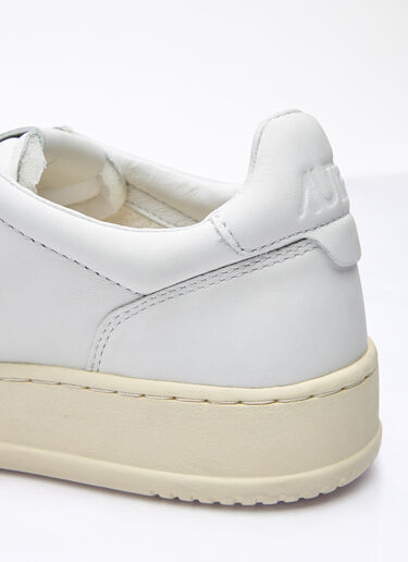 Autry Medalist Low Sneakers White aut0158003