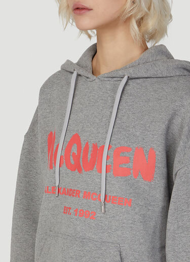 Alexander McQueen Graffiti Logo Print Hooded Sweatshirt Grey amq0247007