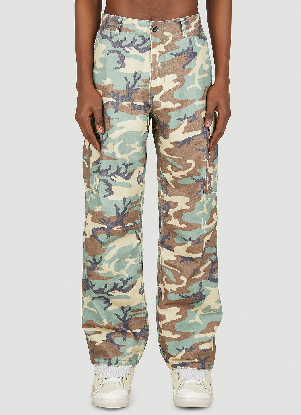 ERL Men s Camouflage Cargo Pants in Green LN CC