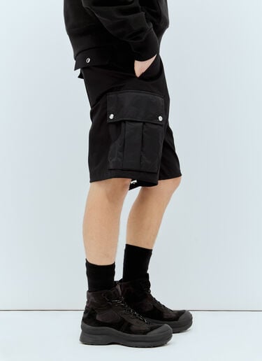 Moncler Logo Patch Cargo Shorts Black mon0156007