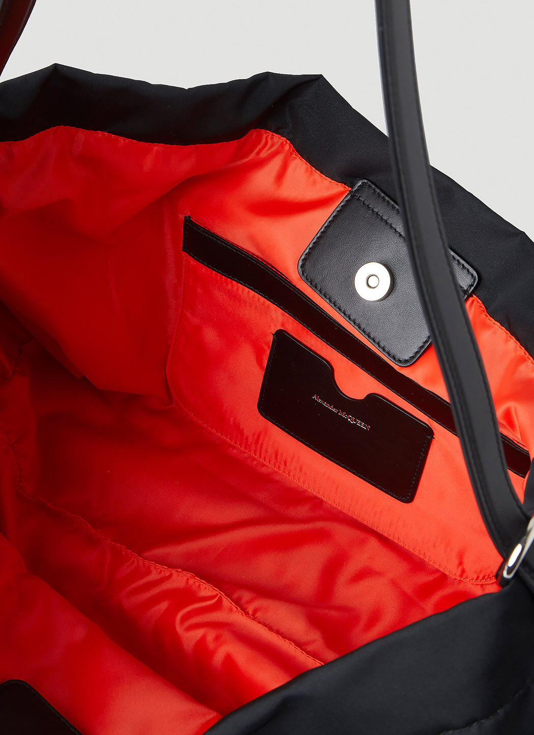 Alexander McQueen Drawstring Shoulder Bag | LN-CC