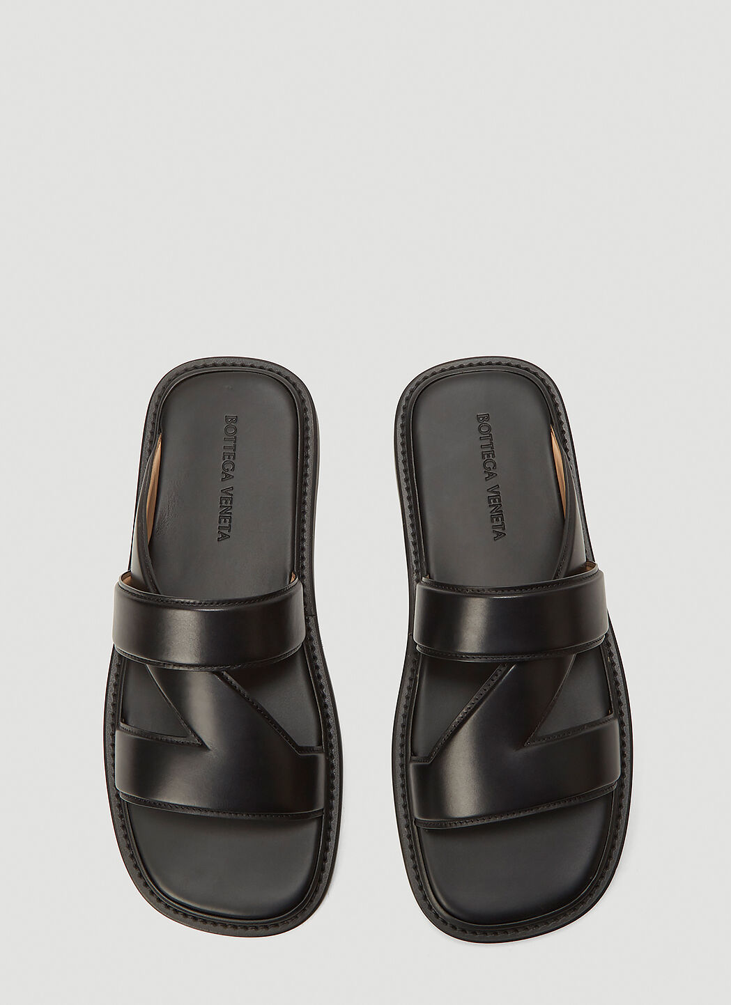 BOTTEGA VENETA / Leather Sandals (Black)