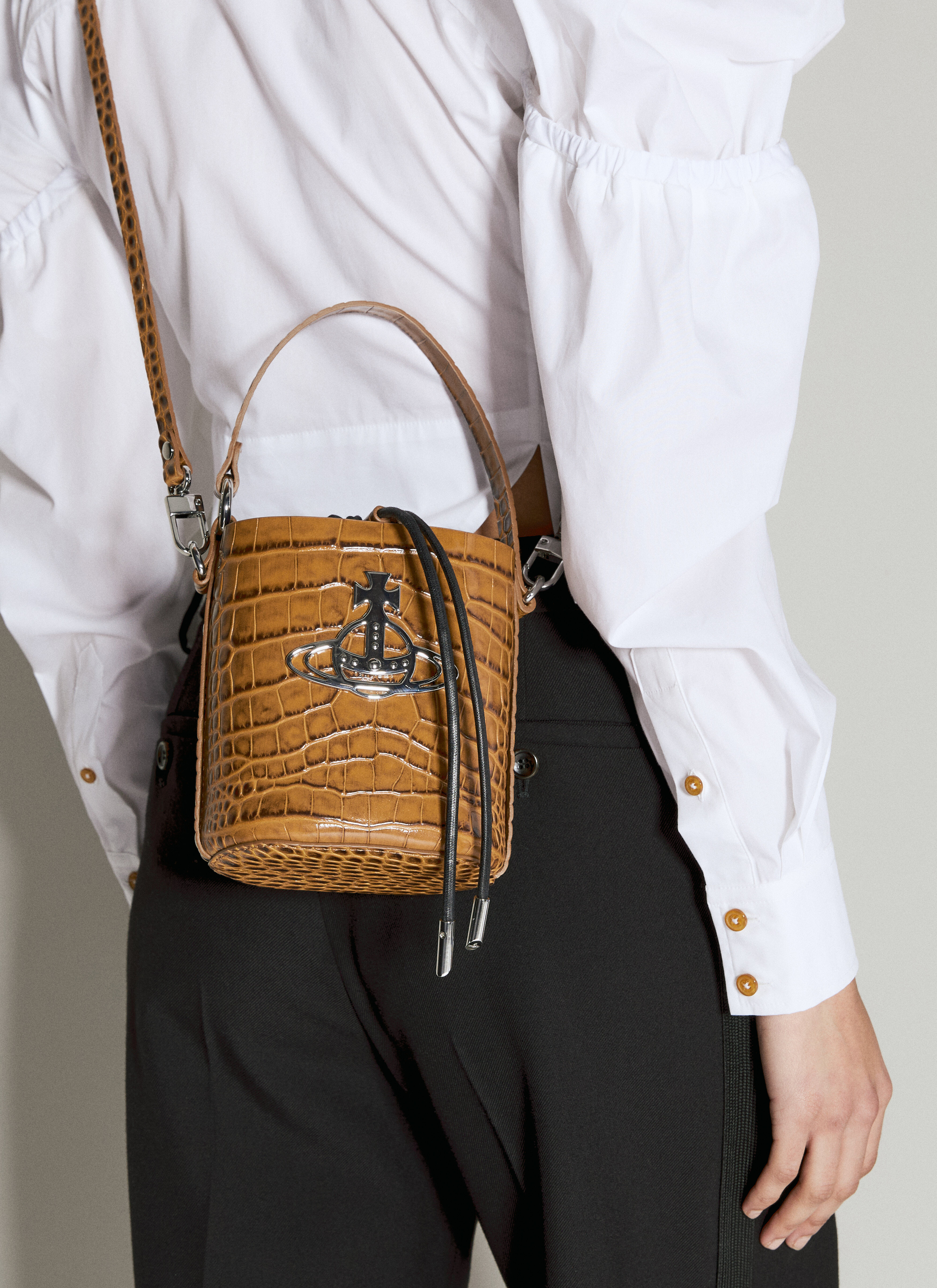 Vivienne Westwood Women's' Daisy Small Bucket Bag in Brown | LN-CC®