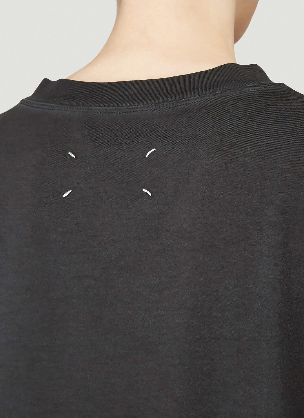 Maison Margiela Stitch Detail T-Shirt in Black | LN-CC®