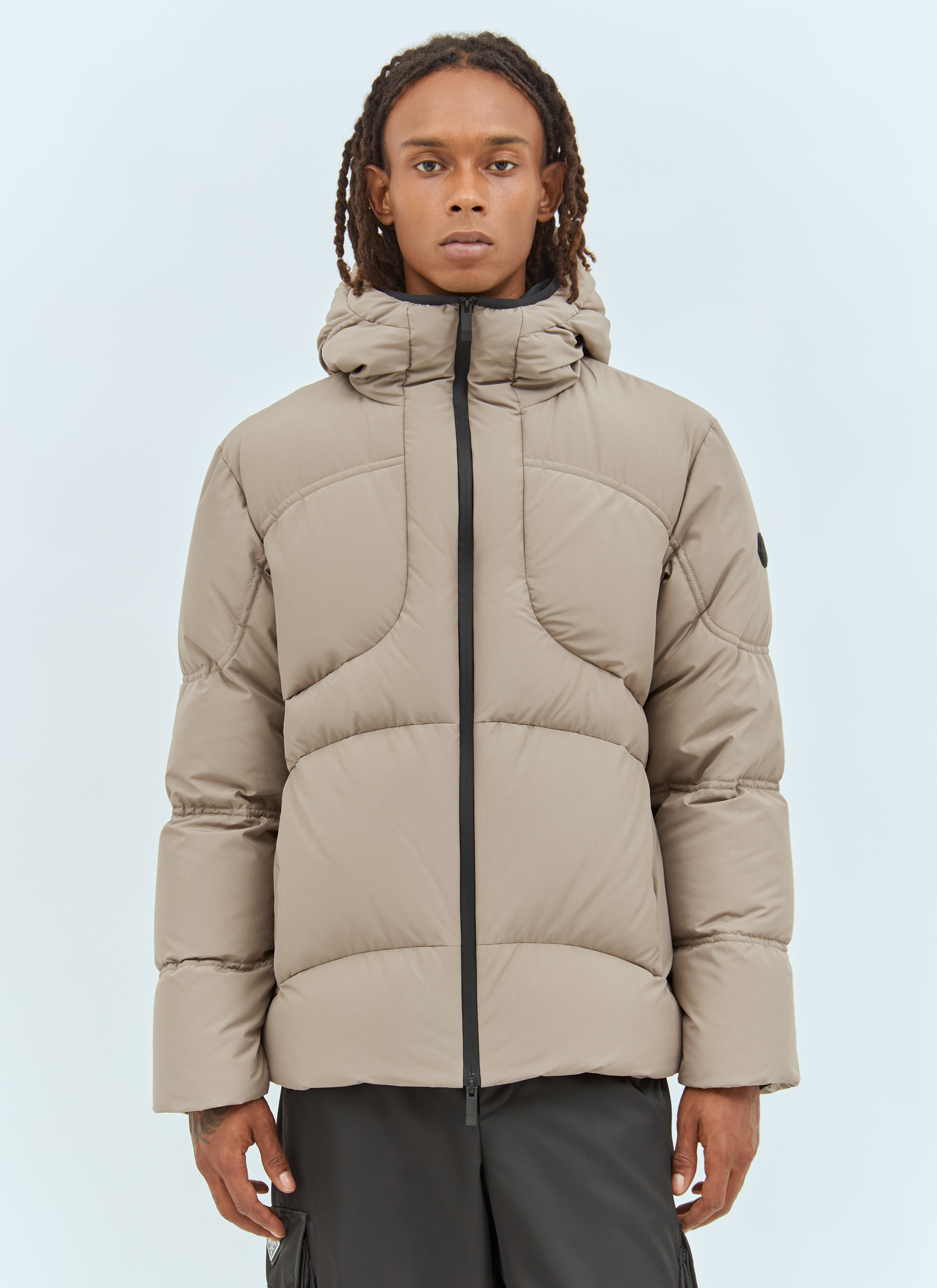 Moncler Men s Peller Short Down Jacket in Beige LN CC