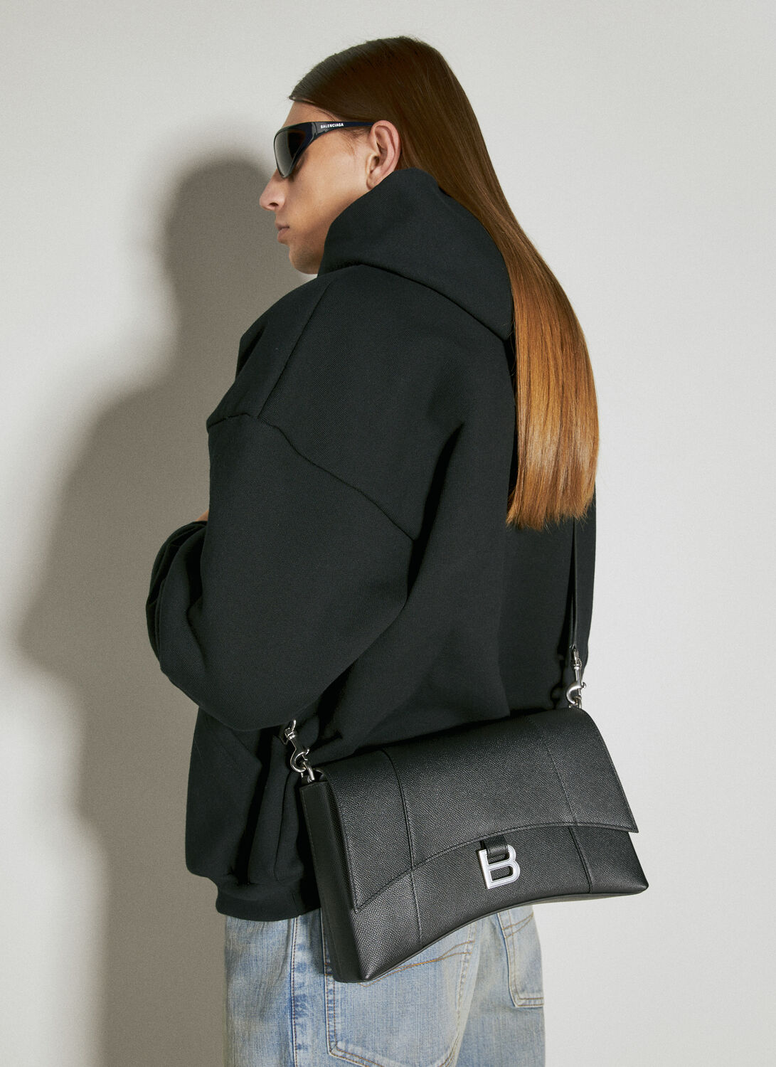 Shop Balenciaga Downtown Messenger Bag In Black