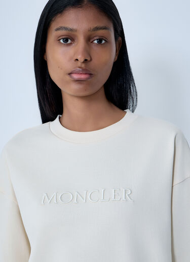 Logo Motif Sweatshirt Moncler Logo Motif Sweatshirt Cream mon0263040