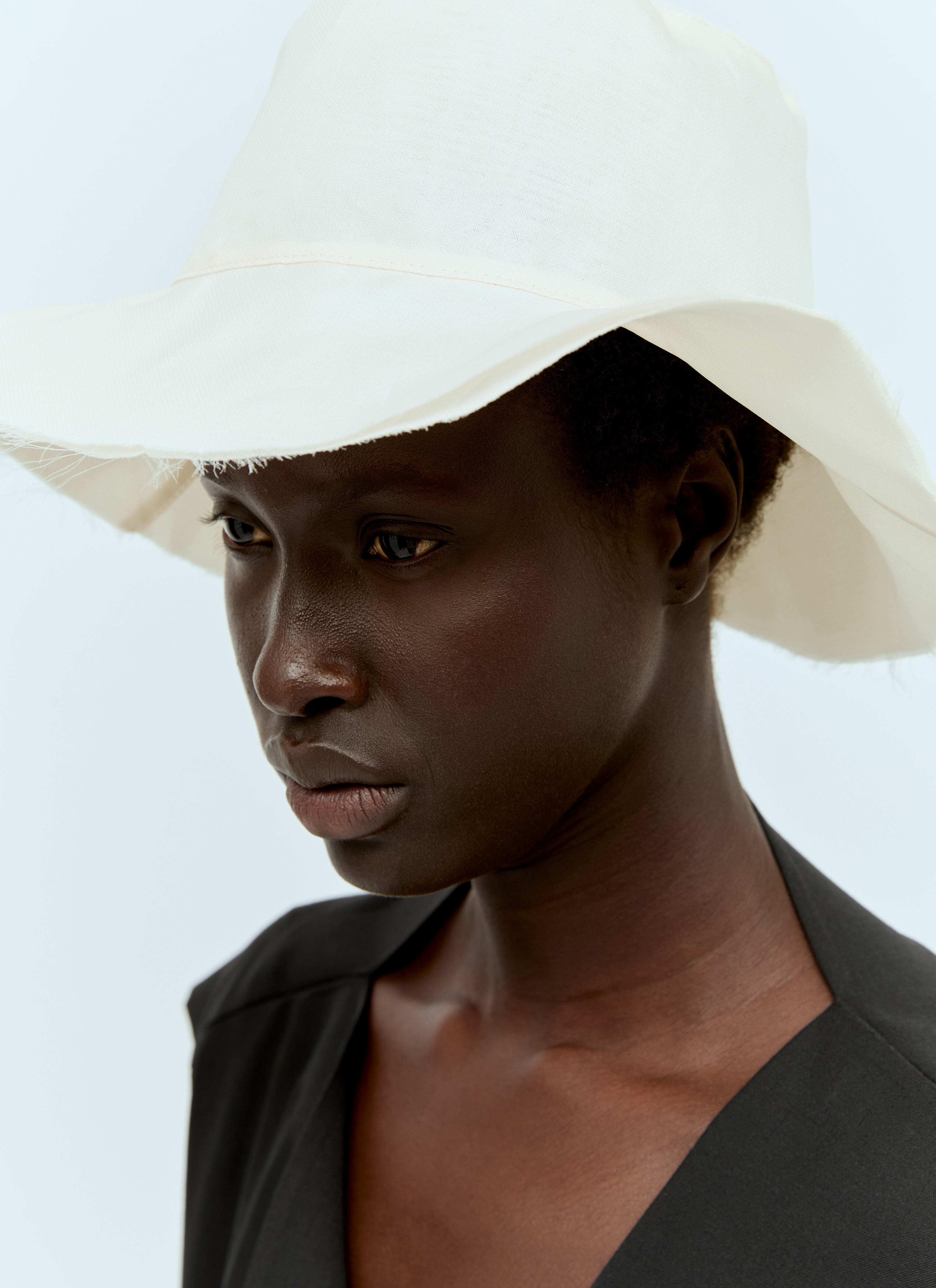 Bucket hat cream deals