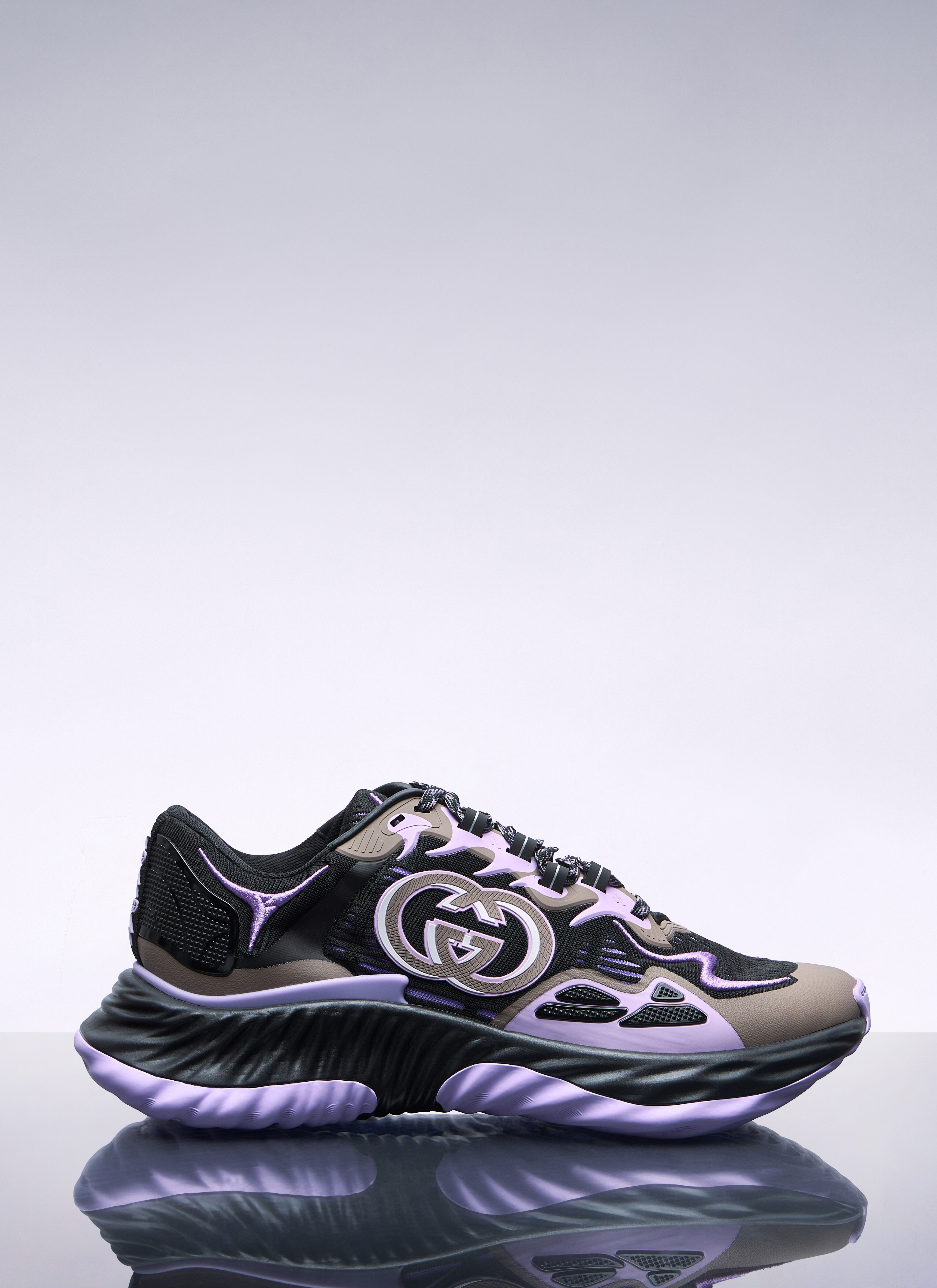 Gucci Men s Interlocking G Sneakers in Black LN CC