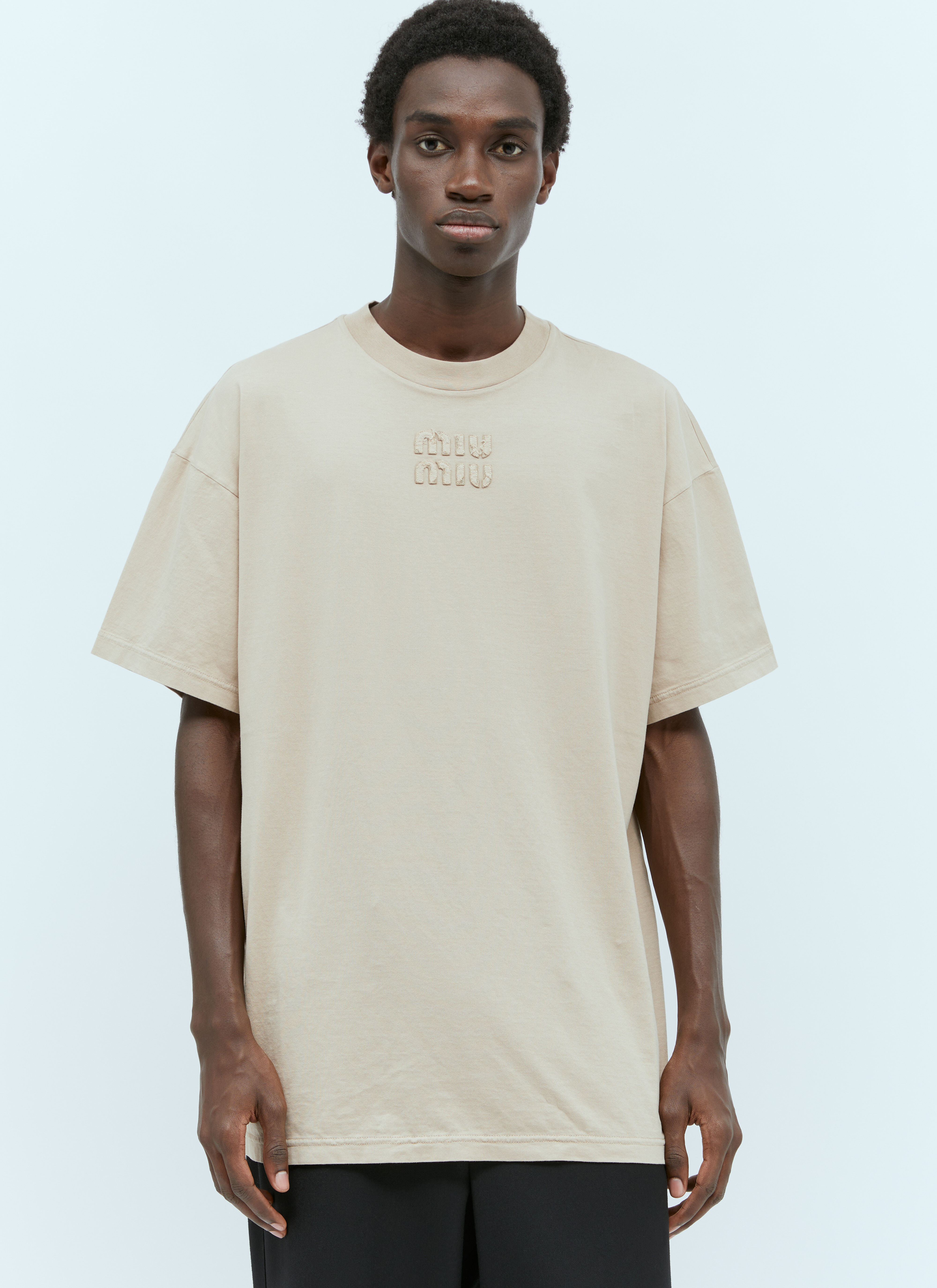 Vivienne Westwood 로고 패치 롱 티셔츠 블랙 vvw0155001