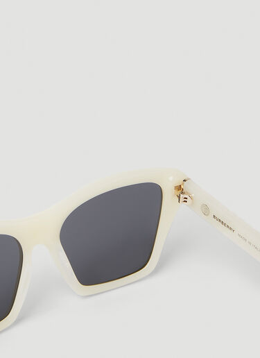 Arden Sunglasses Burberry Arden Sunglasses White lxb0253005
