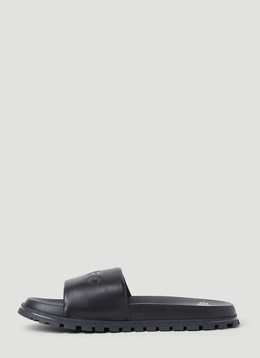 Marc Jacobs エンボス ロゴ レザー スライド	 ブラック mcj0251017