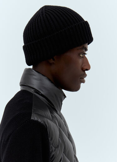 Moncler Logo Patch Beanie Hat Black mon0157054