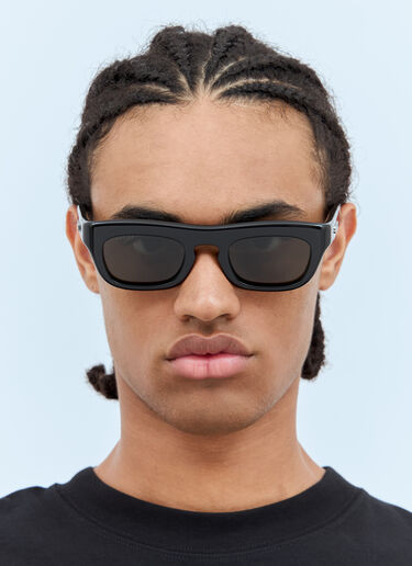Gucci Rectangular Frame Sunglasses Black gus0158001