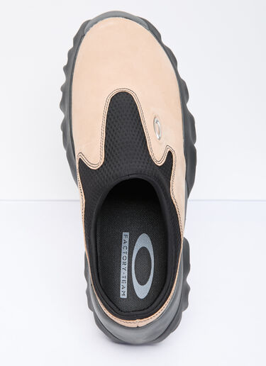 Oakley Factory Team 正绒面革 Chop Saw 穆勒鞋 米 oft0155005