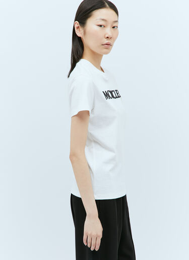 Moncler Logo Patch T-Shirt White mon0257043