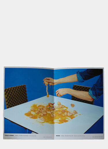 Books 1968 - Radical Italian Furniture Black don0590104