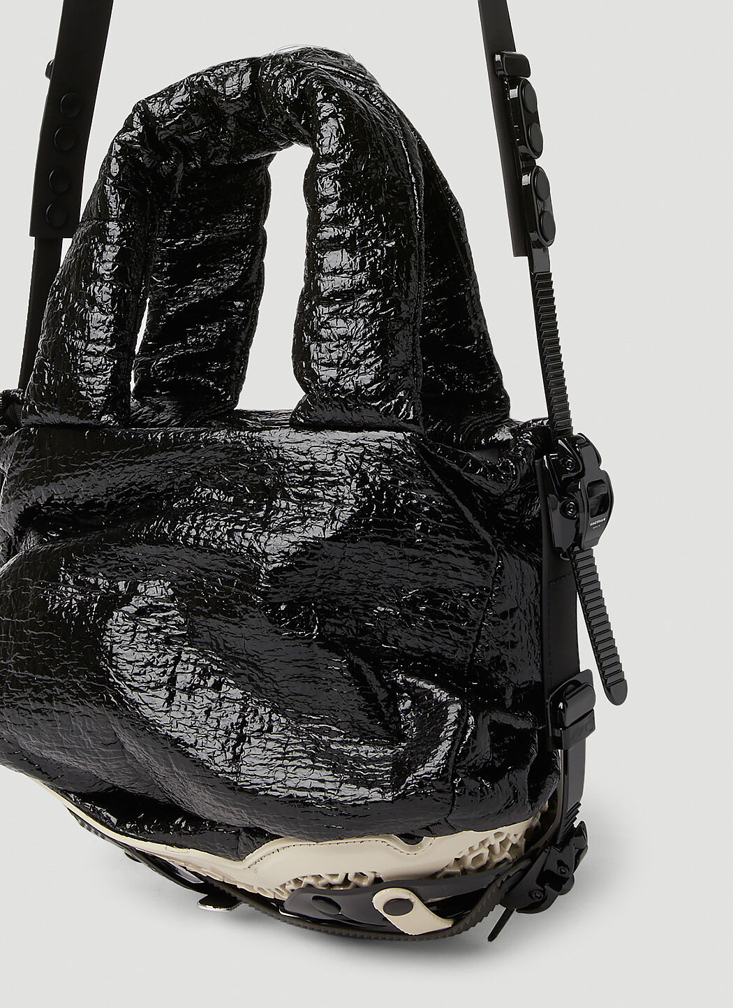 Innerraum Object S03 Shoulder Bag in Black | LN-CC