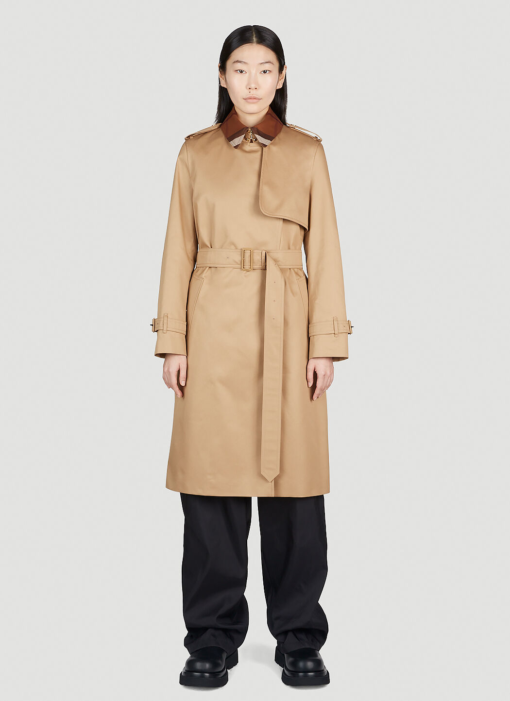 Burberry trench discount studio