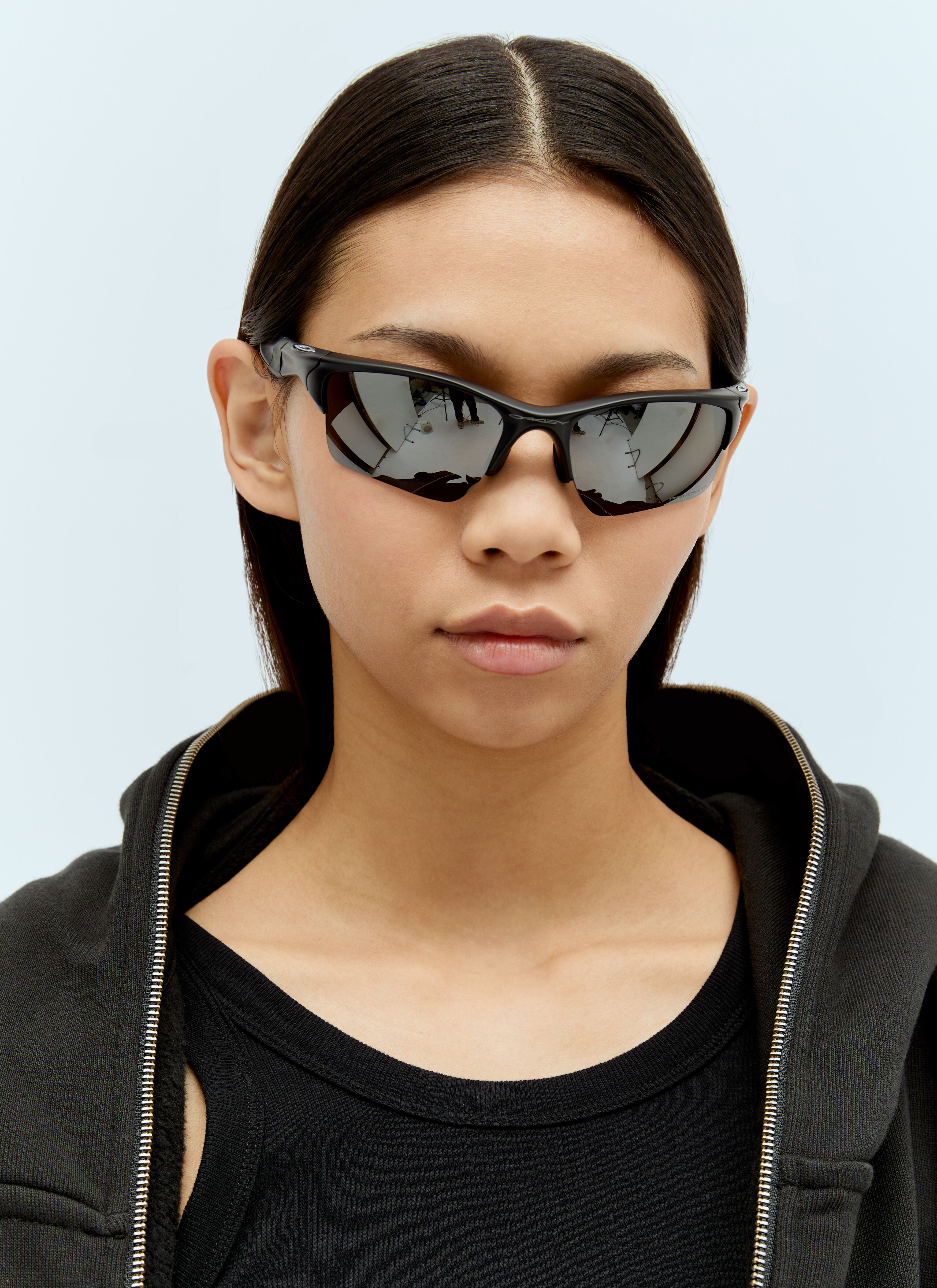Oakley Wrap Around Sunglasses for Women LN CC