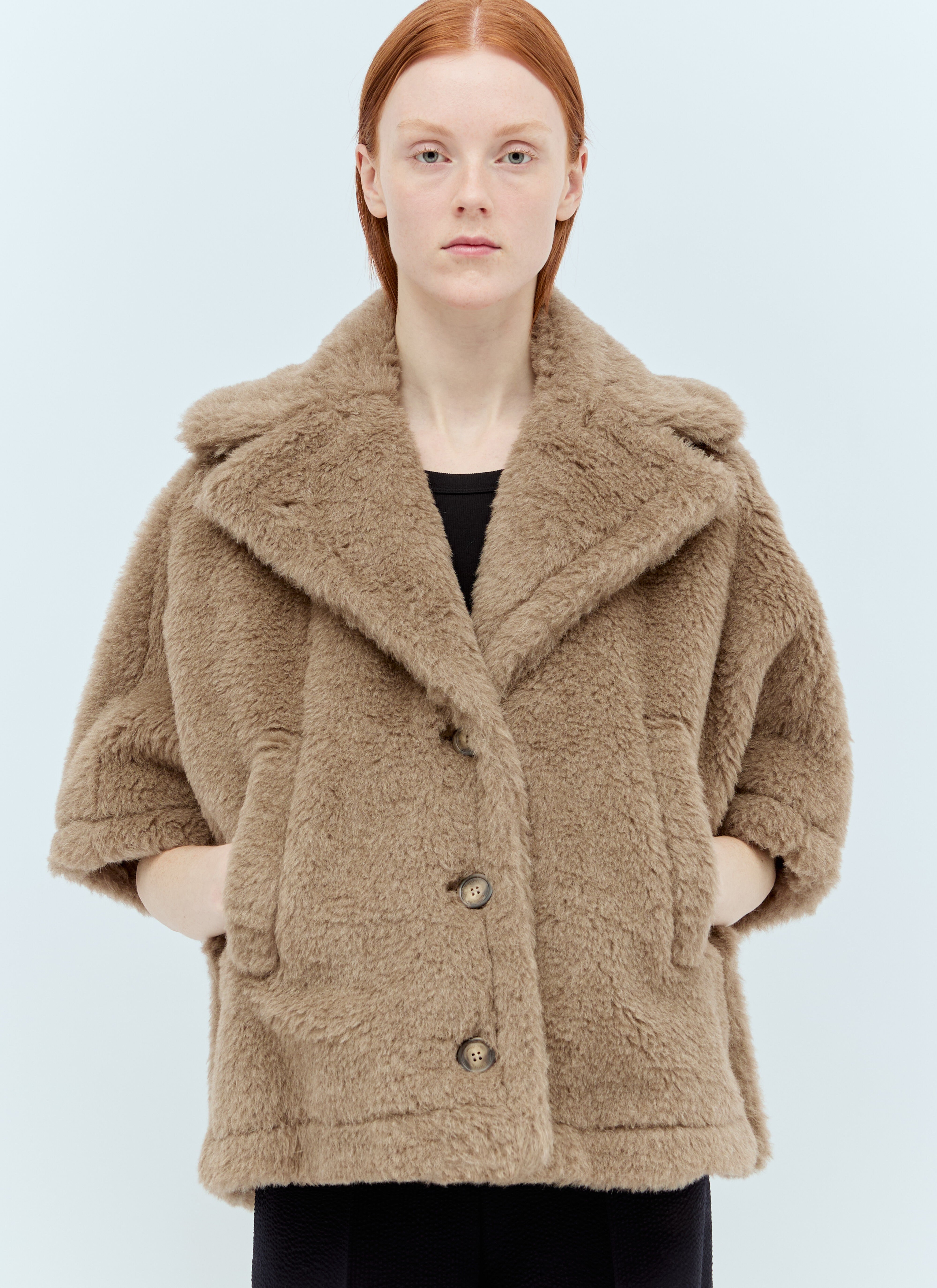 Max Mara Women s Teddy Short Cloak in Beige LN CC