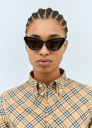 Burberry Cat Eye Sunglasses Black lxb0257003