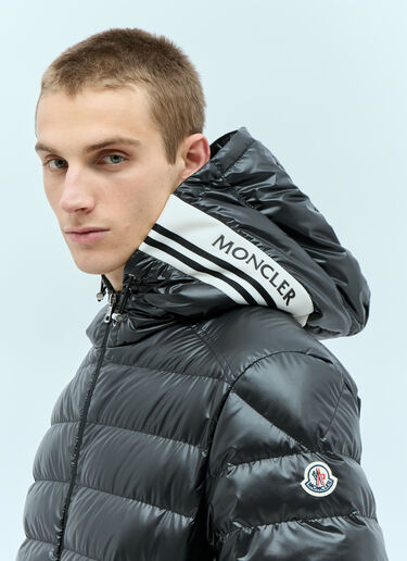 Moncler Cornour 短款羽绒连帽夹克  黑色 mon0155012