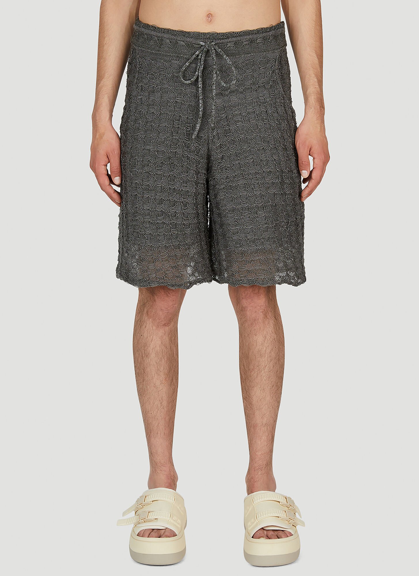 Isa Boulder Popcorn Open Stitch Shorts In Grey